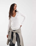 Hollister knitted icon logo v-neck jumper in white