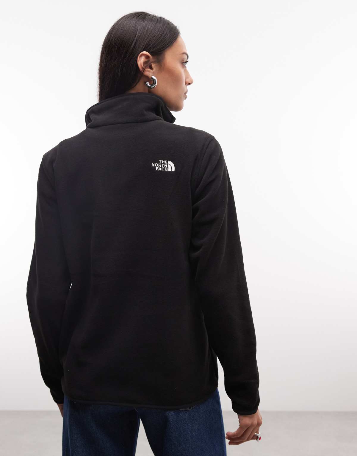 The North Face Glacier 100 1/4 Zip Fleece in black, view 4
