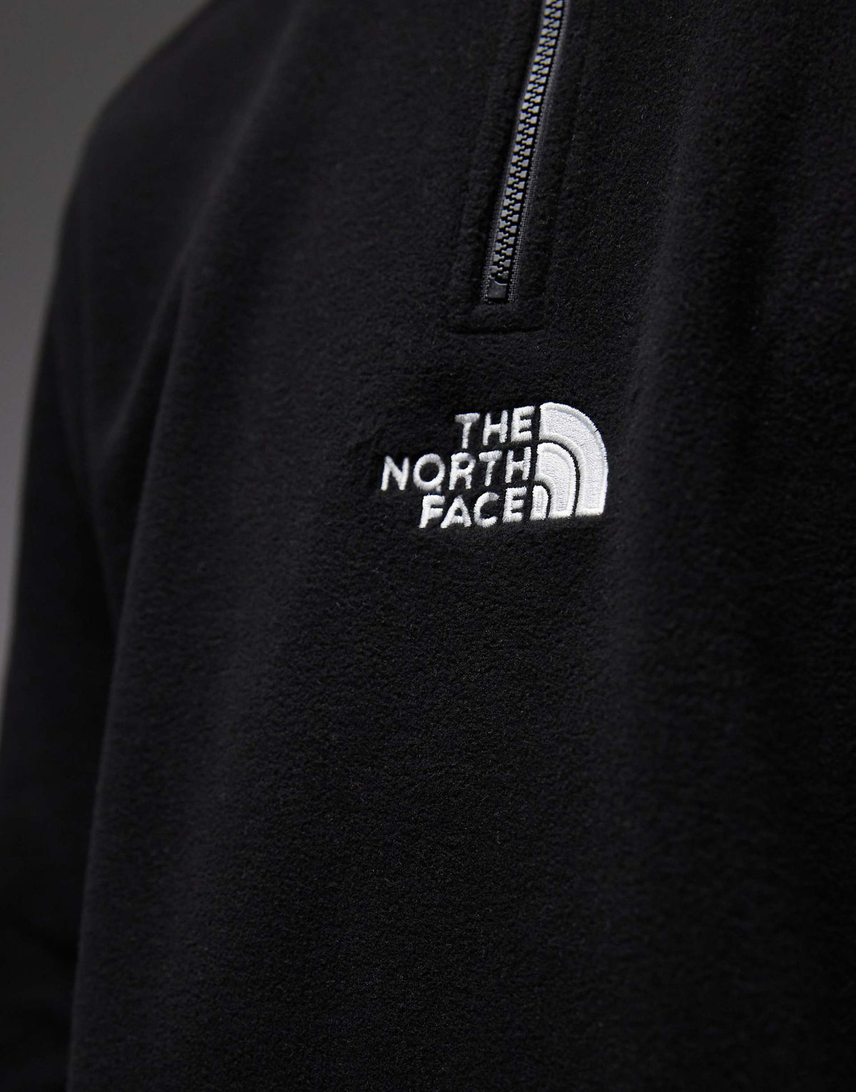 The North Face Glacier Embroidered Logo 1/4 zip in black