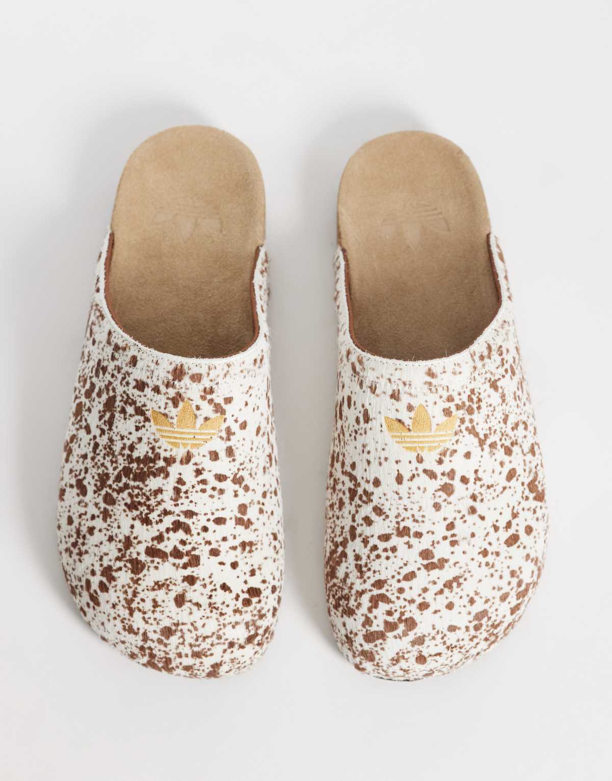 adidas Originals Adimule slides in cow print, side view