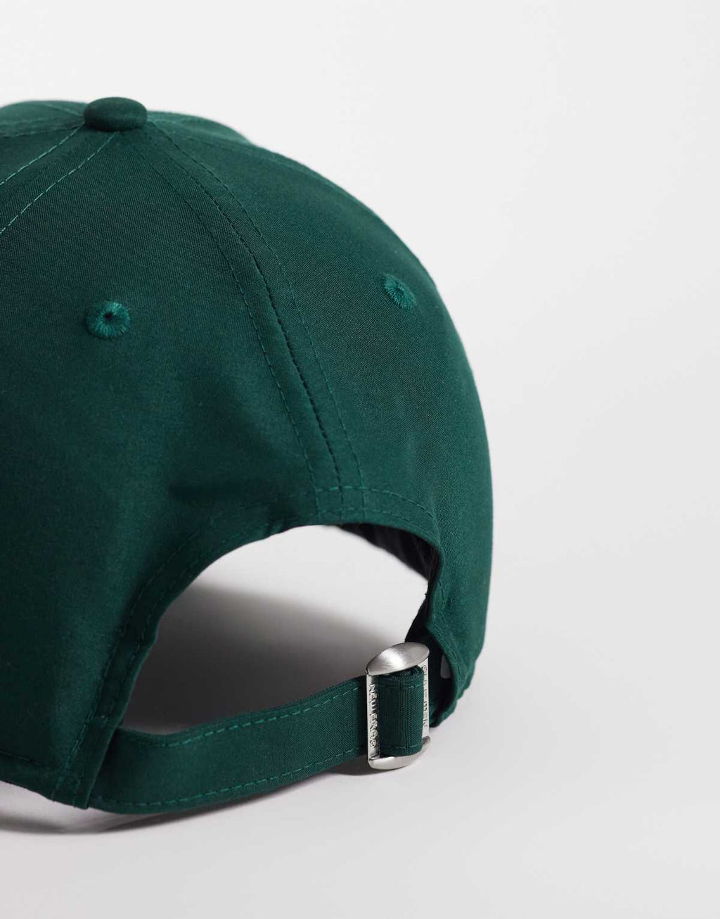 New Era NY Yankees 9FORTY flawless cap in dark green, back view