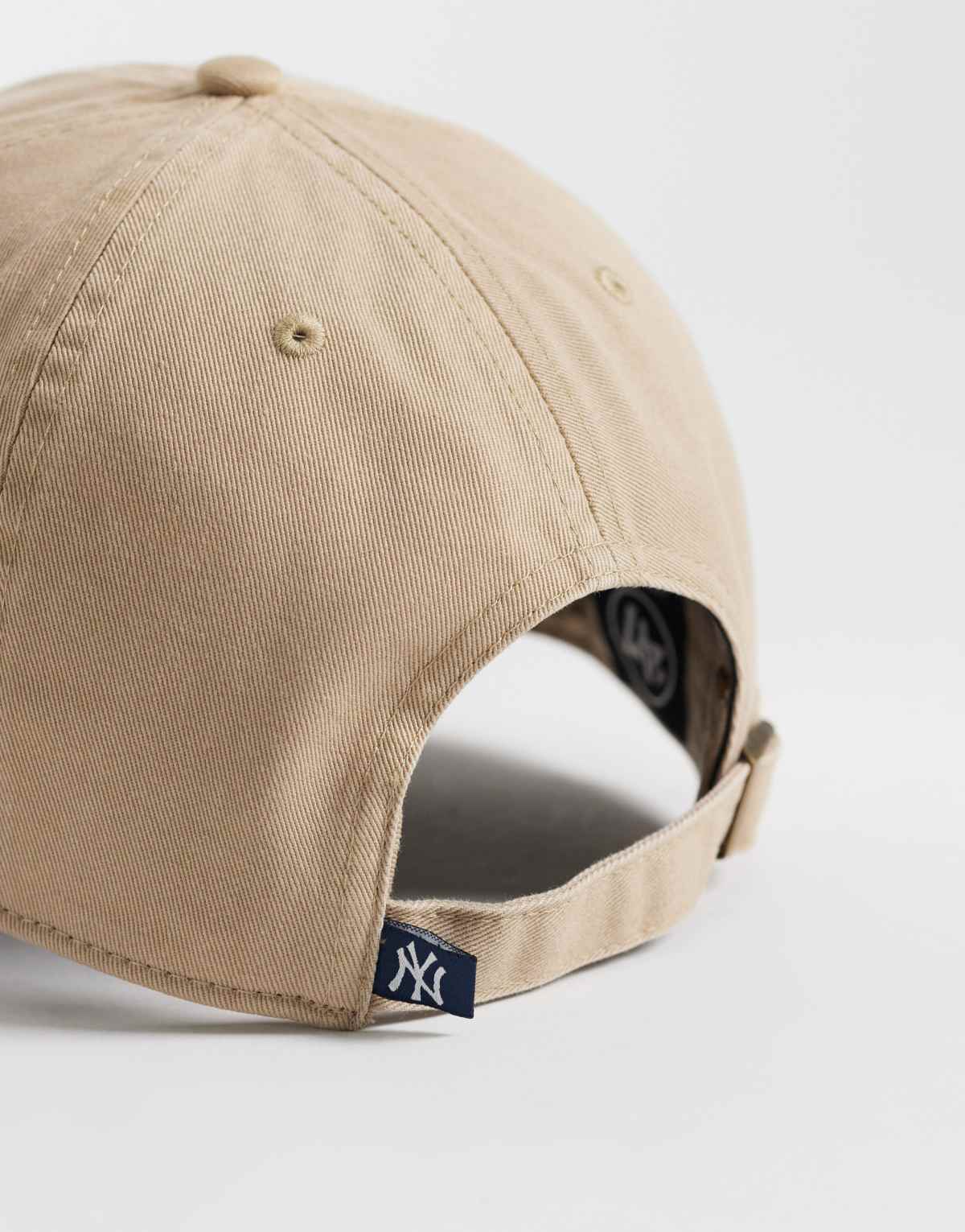 47 Brand NY Yankees contrast logo Clean Up cap in beige/navy, back view