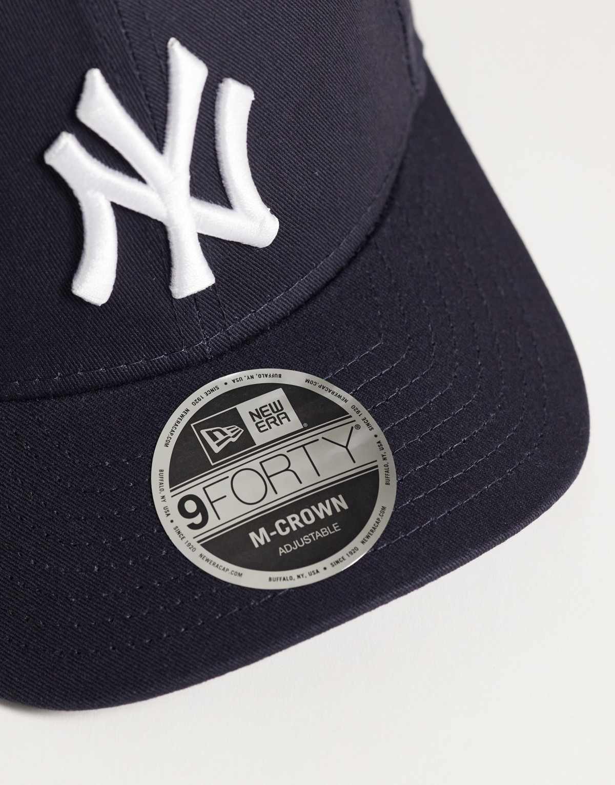New Era NY Yankees 9forty cap in navy, alternate view