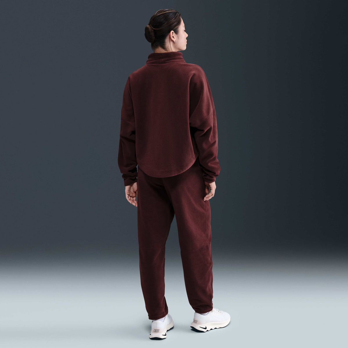 Nike One Women's Therma-FIT Top in burgundy crush, alternate view