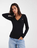 Hollister fitted cable knit v neck jumper in navy