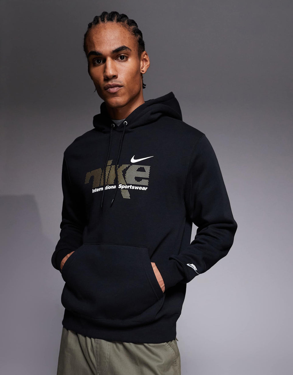 Nike Men's Sportswear Club Fleece Hoodie in Black