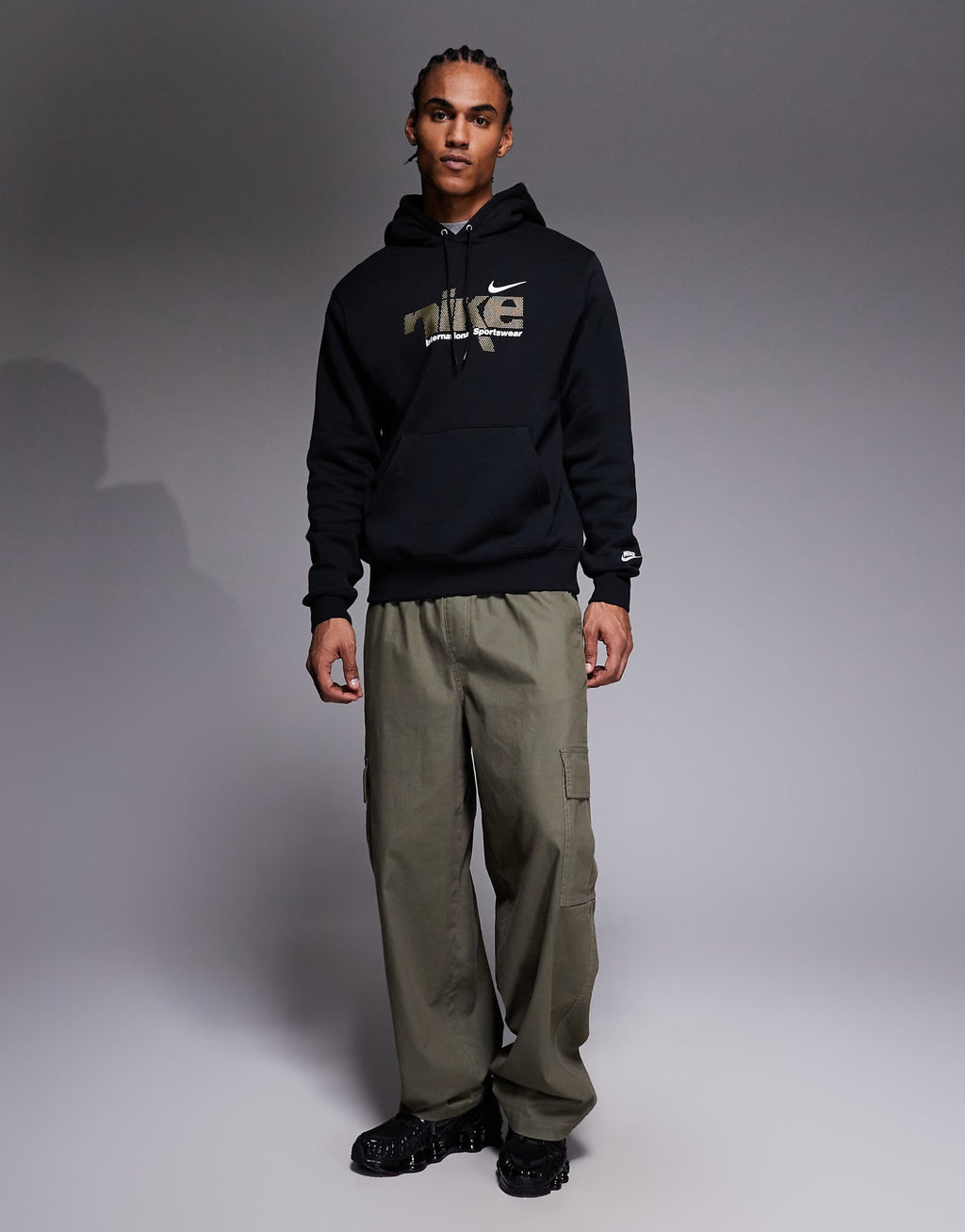 Nike Men's Sportswear Club Fleece Hoodie in Black