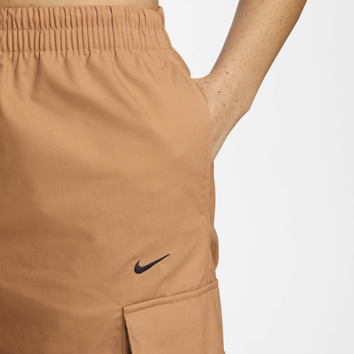 Nike Sportswear Everything Wovens mid-rise cargo trousers in flax, alternate view